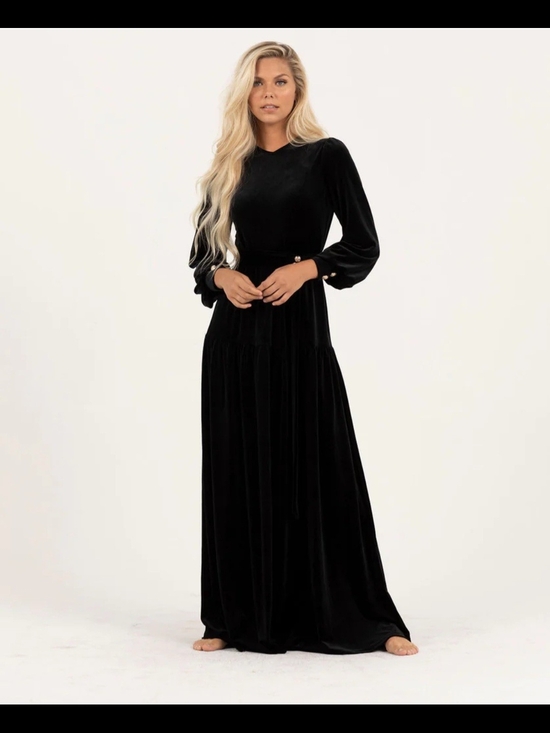 Aleeza Paris Dresses & Skirts - Mali Velvet Maxi Dress - Black ALEEZA PARIS